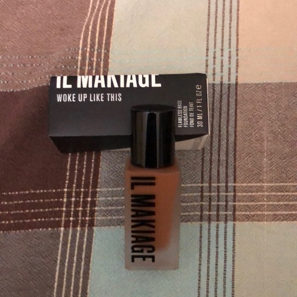 IL MAKIAGE Other - NEW IL MAKIAGE WAKE UP LIKE THIS FOUNDATION shade number 215
